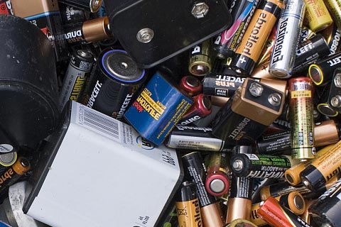 揭阳正规公司上门回收三元锂电池|手机电池回收价格表